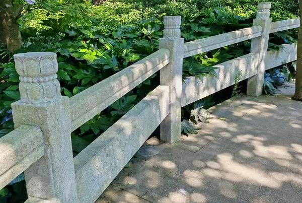 大连水库青石仿古栏杆厂家排名